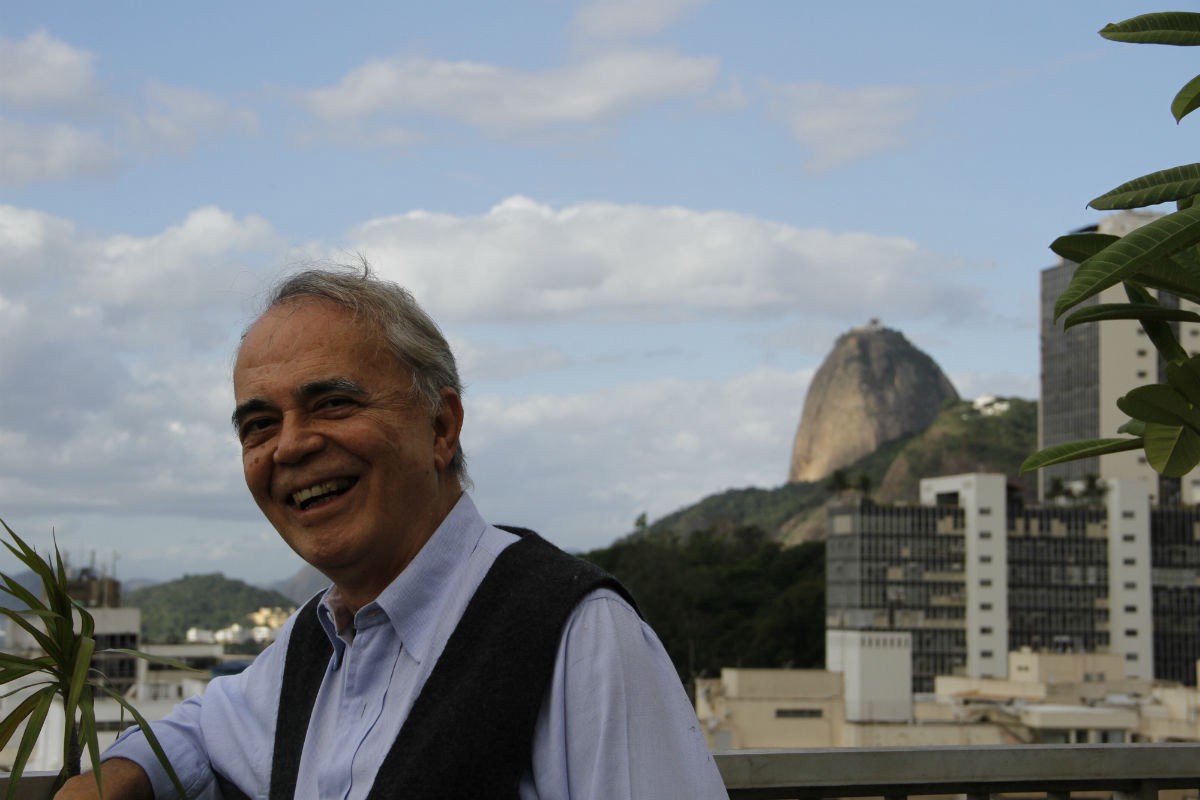 O médico e professor doutor da UFRJ, Hugo Miyahira / Foto de Ana Lúcia Araújo